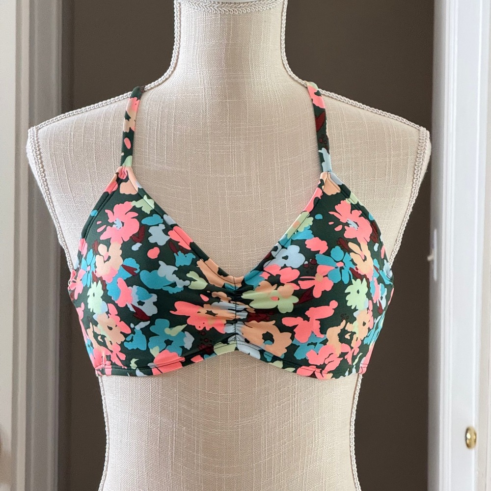 NWOT Carve Designs Camari Wildflower Bikini Top Ruched Cross Back Swim 34C